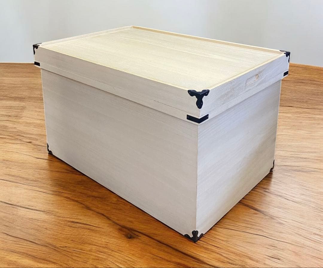 めずらしい底深の桐箱　深さ：32.5センチ　桐箪笥　桐だんす　着物たんす　和箪笥